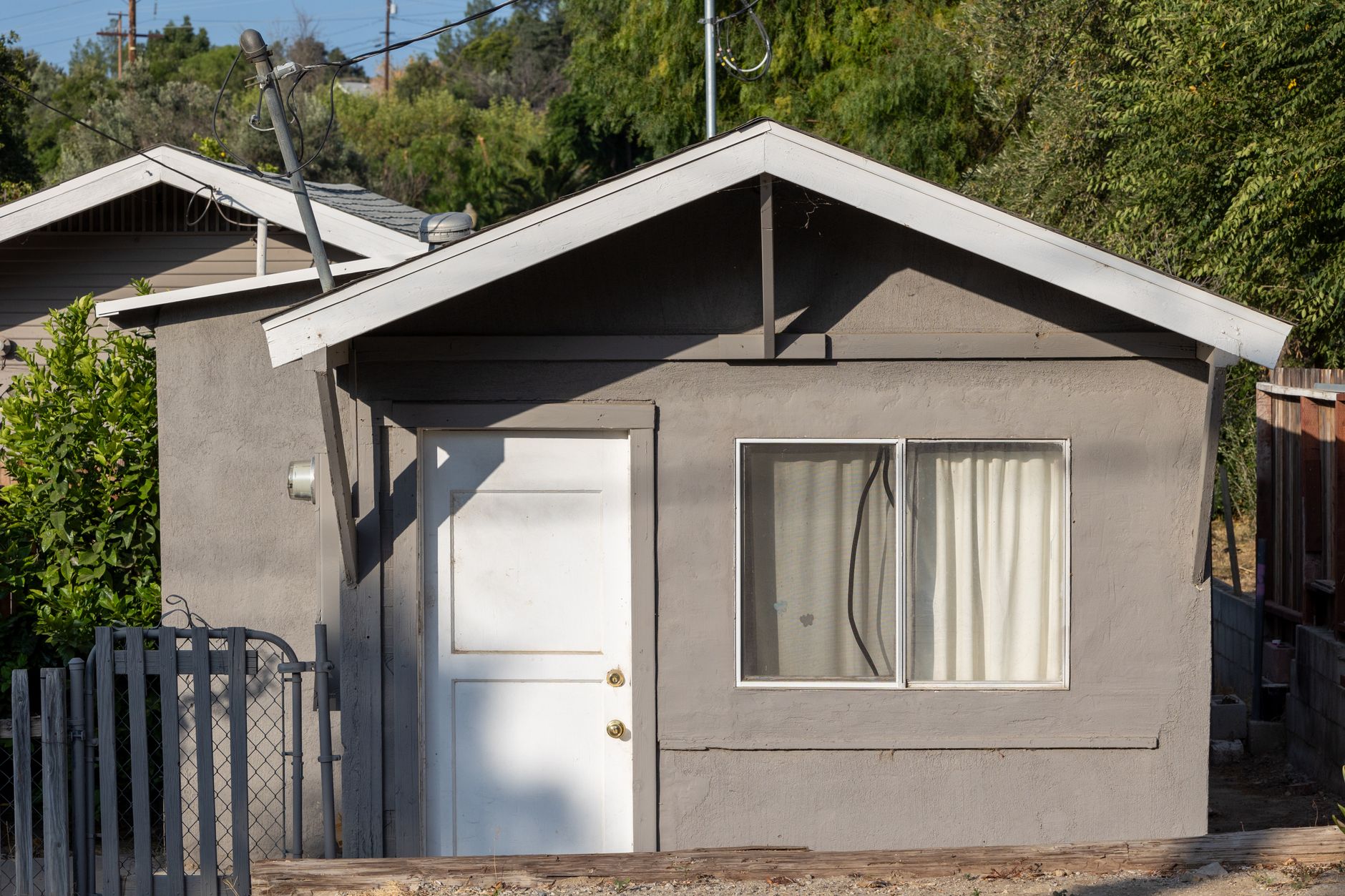 Elizabeth Holmes halfway house
